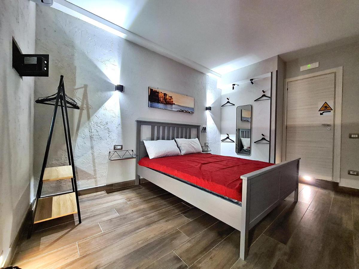 City Focus Apartments Napoli Bagian luar foto