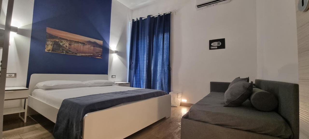 City Focus Apartments Napoli Bagian luar foto